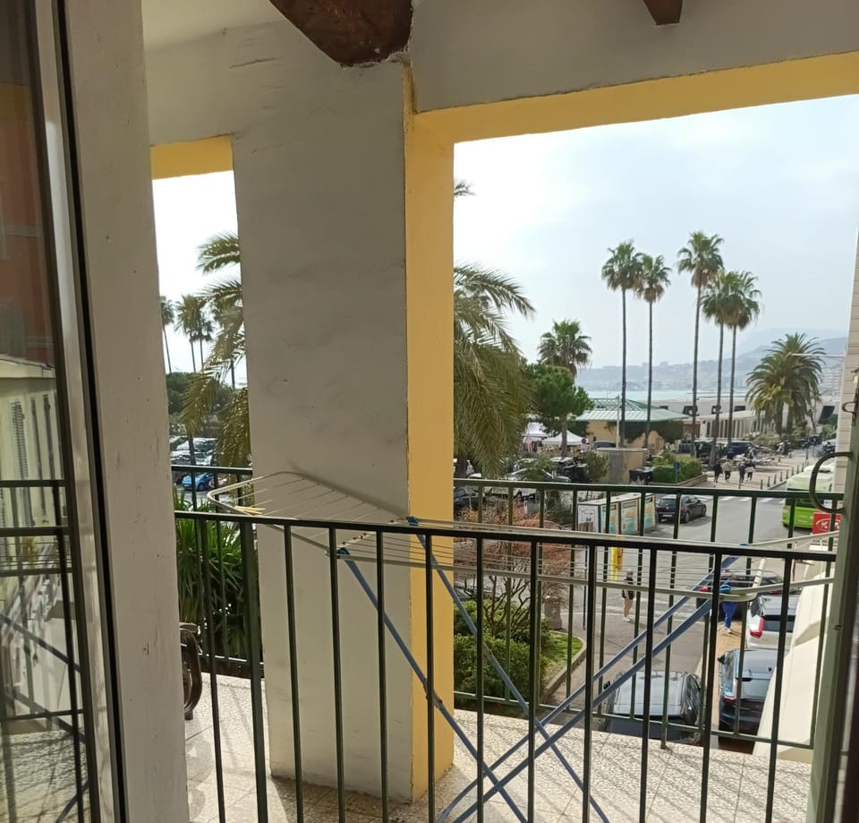 Appartement du bonheur au bord de mer Apartment in Menton