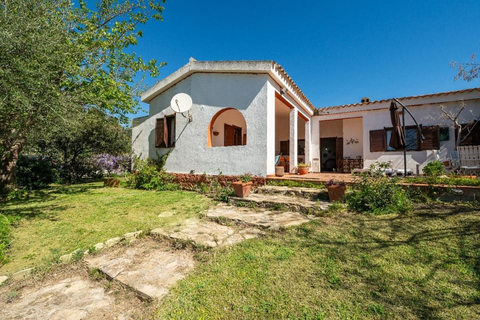 Villa Istella E Mari Kal'E Moru Villa in Geremeas