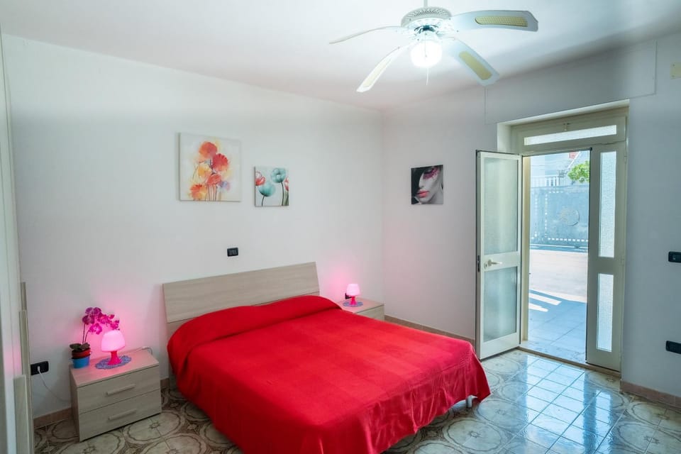Casa Gino a 70 mt dalla Spiaggia di Punta Prosciutto House in Province of Taranto