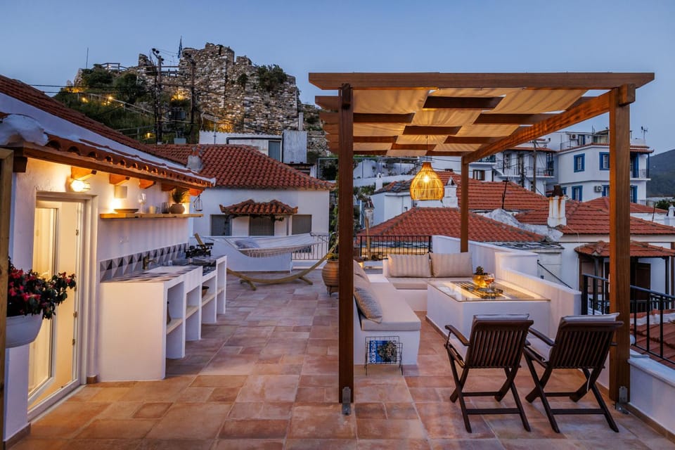 Balcony/Terrace, City view