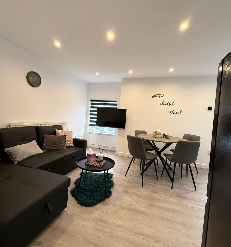 Cosy 2-Bedroom Flat in the heart of Melton Mowbray, Leicestershire Apartment in England