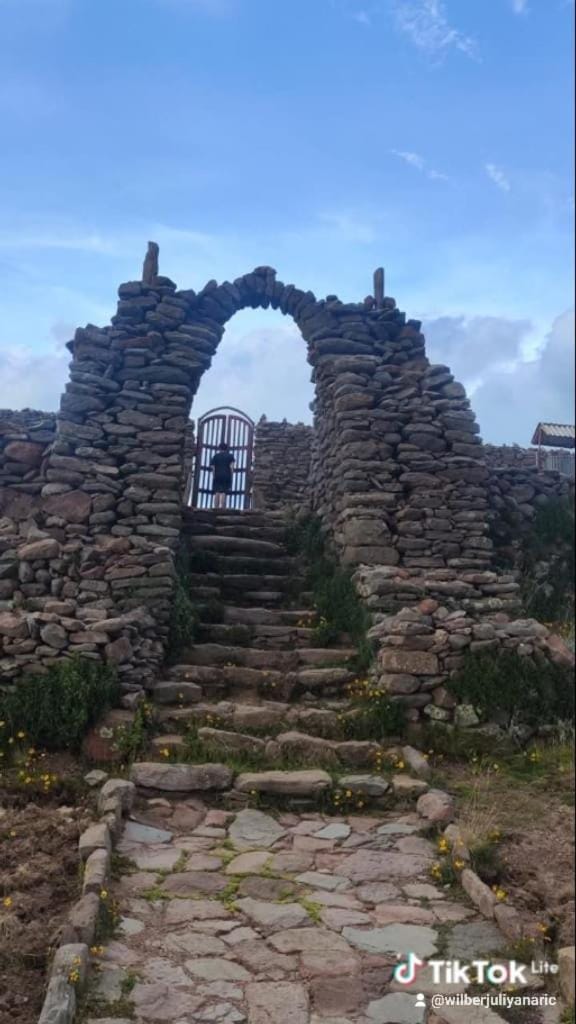Hospedaje Tres Kantutas Vacation rental in Puno, Peru