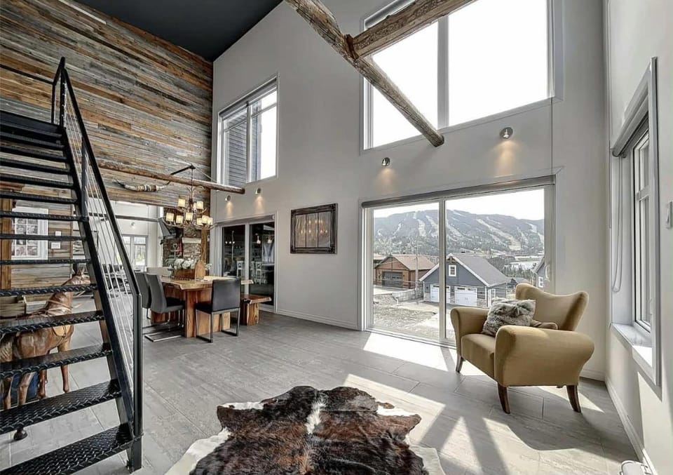 LUX Monts-Valin Chalet in Quebec