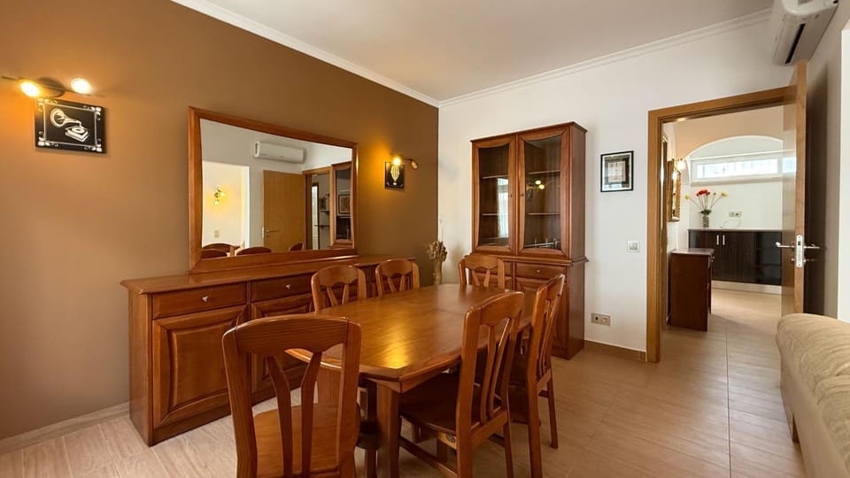 Apartamento T2 Armacao de Pera 350mt da Praia 1E Apartment in Faro District