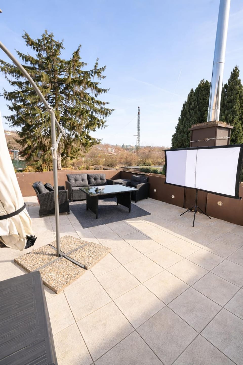 Property building, View (from property/room), Balcony/Terrace