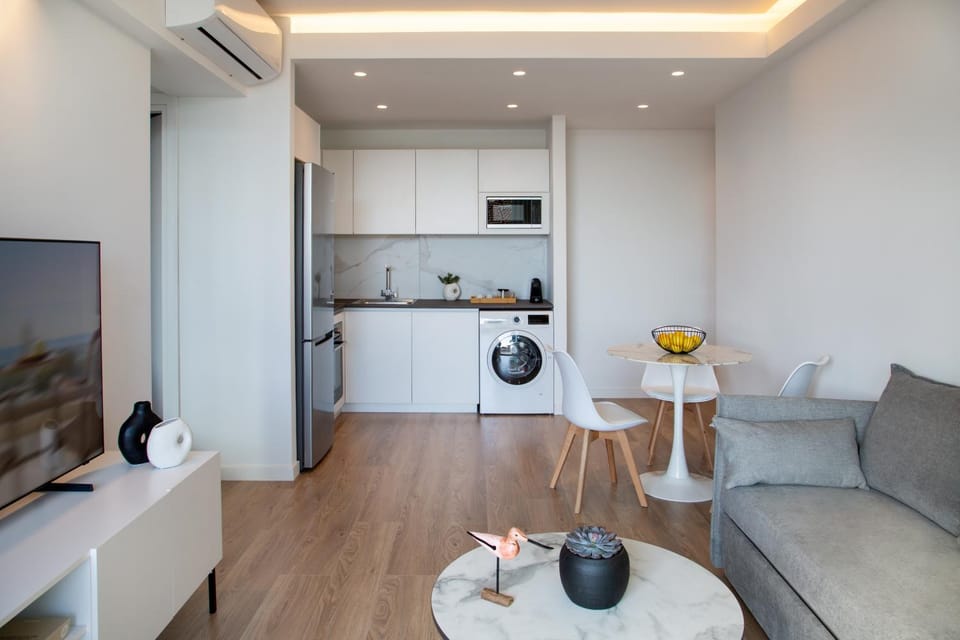 Living room, Dining area, kitchen