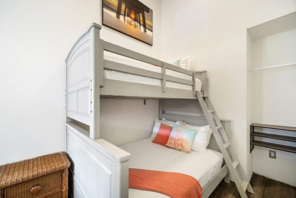 bunk bed
