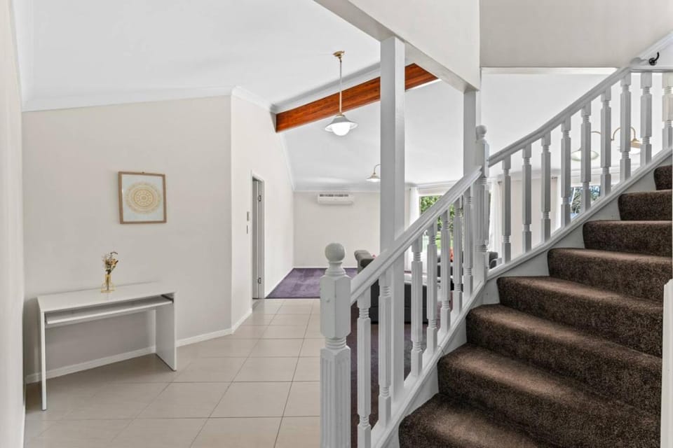 Cozy 3 Bedroom Retreat in the Heart of Capalaba House in Capalaba