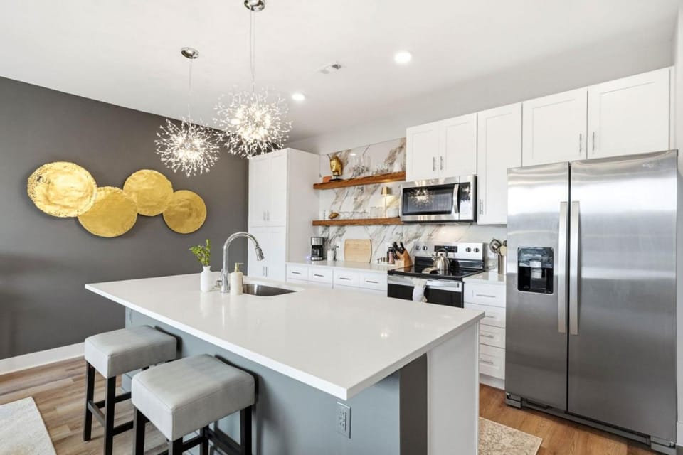 Beautiful New Construction Condo Downtown Knox Apartment in Knoxville