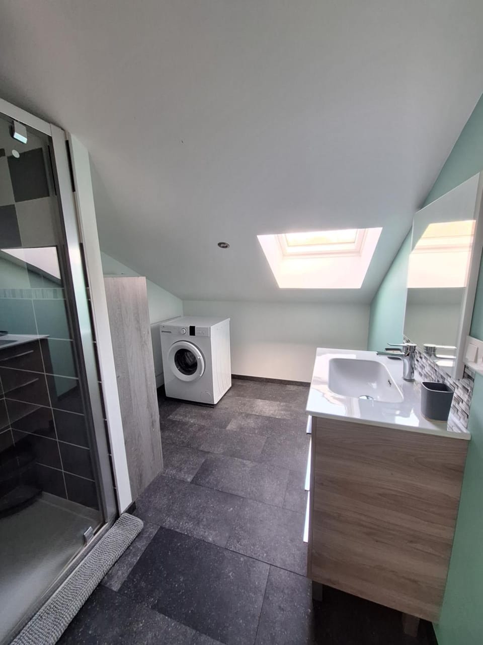 Shower, On site, washing machine
