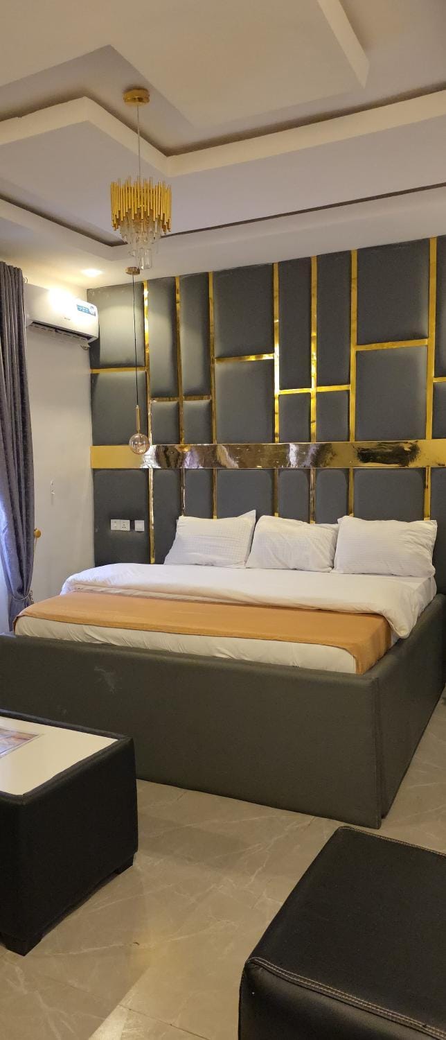 Vicnos Hotel, Suites and Apartments Hotel in Nigeria