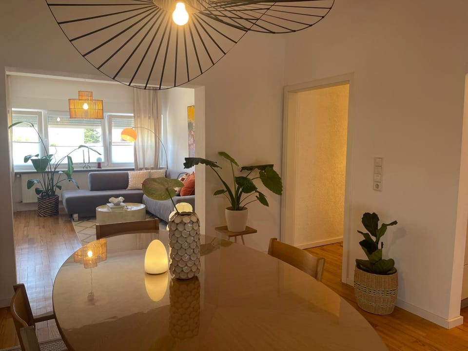 Ferienwohnung SaarPolygonblick Design Stay Apartment in Saarlouis