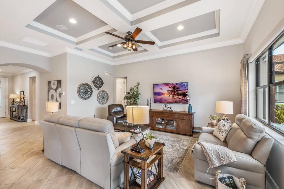 12894 Epping Way House in Gateway