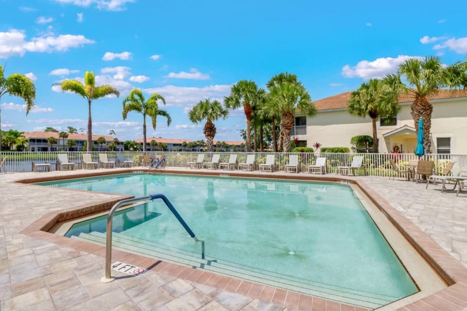 10117 Colonial Country Club Blvd #2002 House in Fort Myers