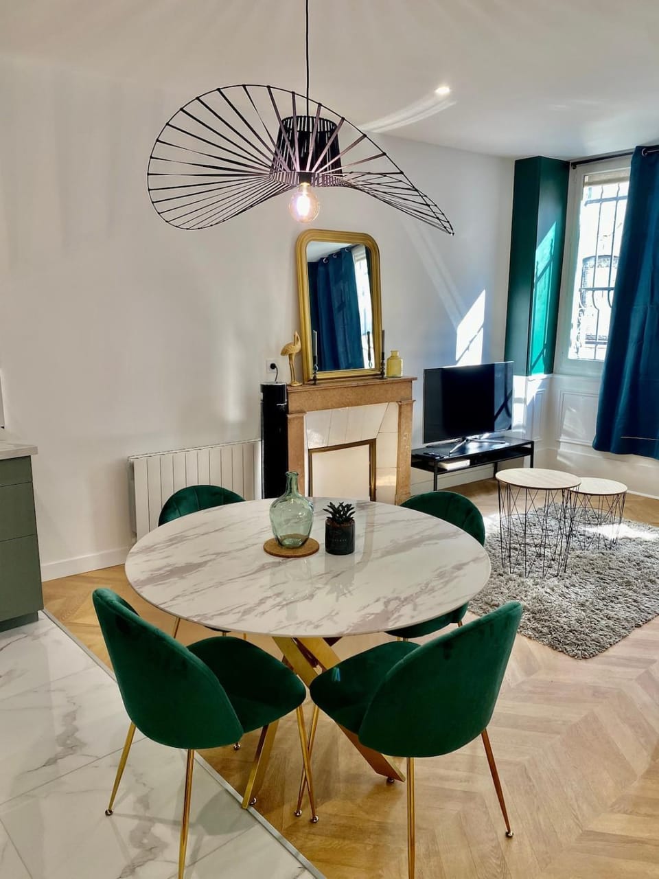 Art Deco Chic Besançon Vieille Ville Apartment in Besançon