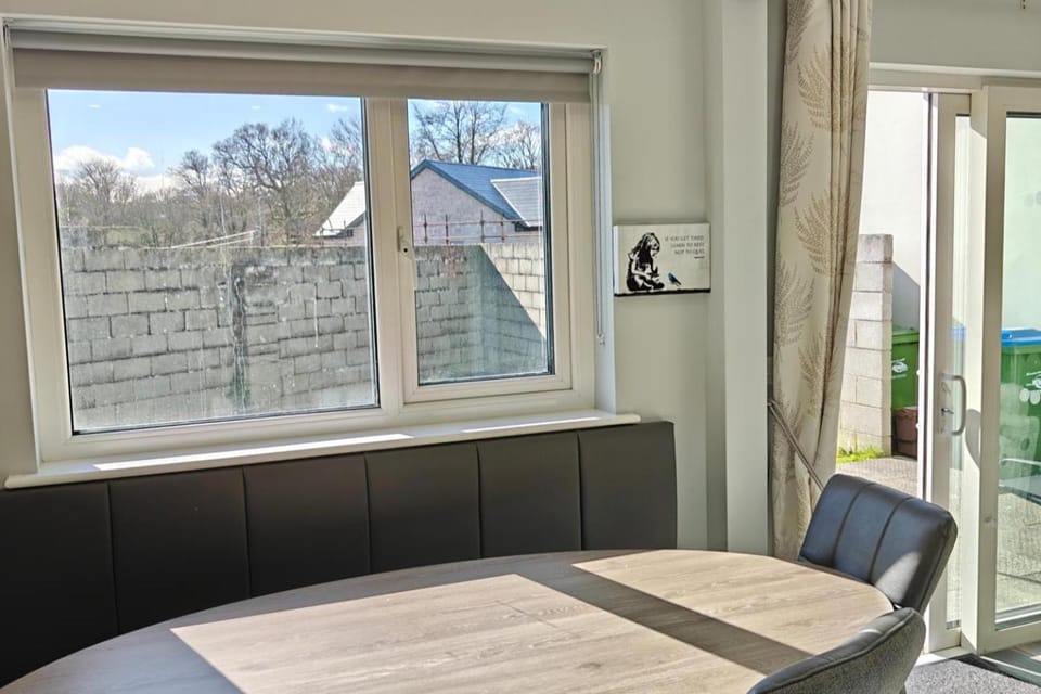 Neighbourhood, Natural landscape, Garden, Dining area, Garden view, acessibility