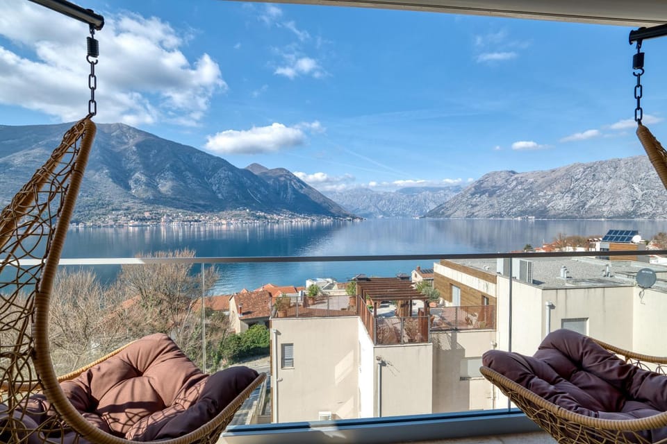 View (from property/room), Balcony/Terrace, Sea view