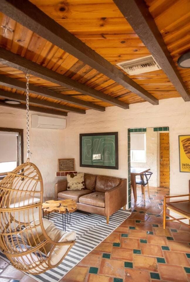 Adobe House - Ramsey 29 Hotel at Joshua Tree - Holiday Home House in Twentynine Palms