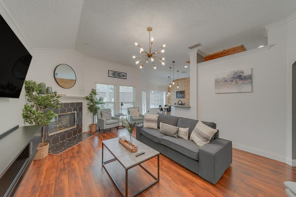 TV and multimedia, Living room, Seating area