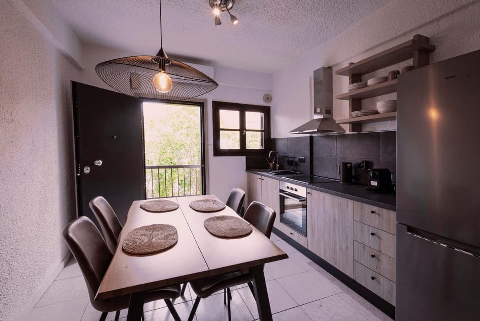 Elle luxury apartment Skala Fourkas Apartment in Halkidiki