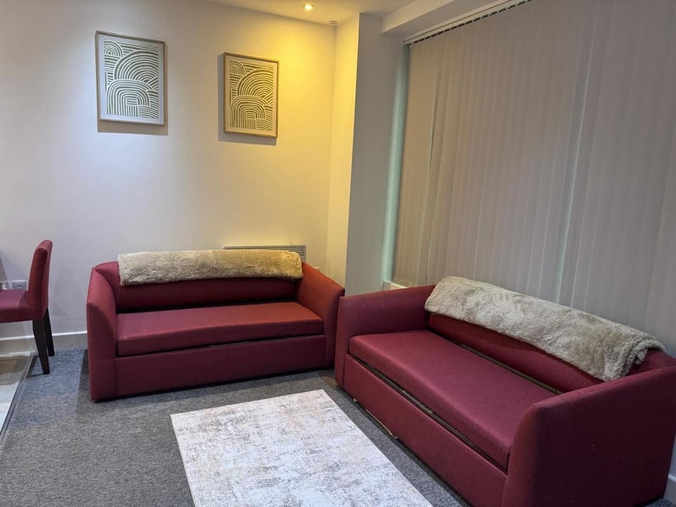Heathrow Airport - Apt - Stay 3 - Great Location Apartment in Hounslow