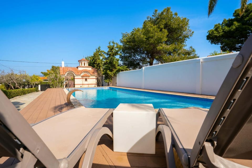 Place of worship, Pool view, Swimming pool, sunbed