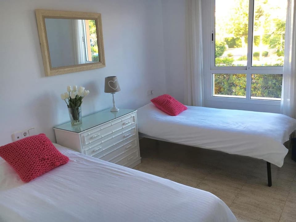 2 bed Apt grt location shared pool outdoor area Apartment in Xàbia