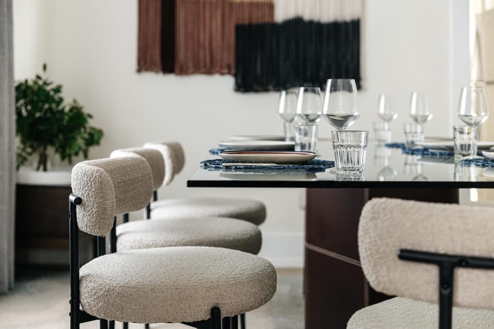 Living room, Seating area, Dining area