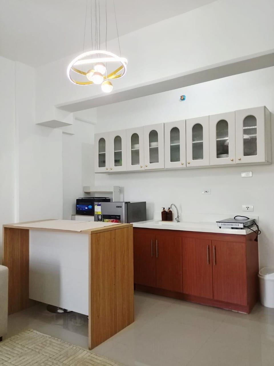 Royal Ocean Crest Mactan Near Airport with Pool view Apartment in Lapu-Lapu City