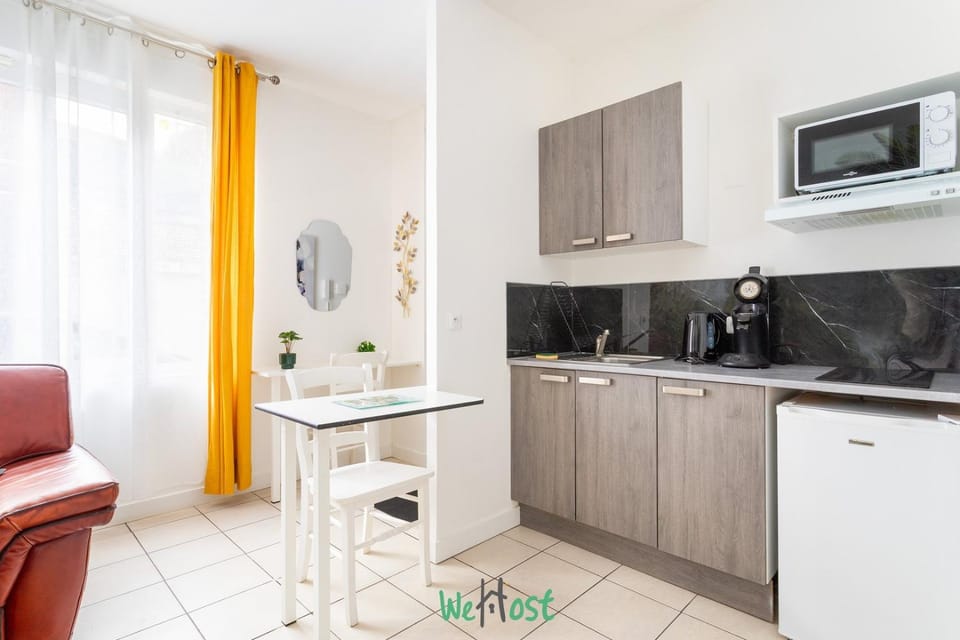 2 pièces avec terrasse extérieure proche Lille Apartment in Lille