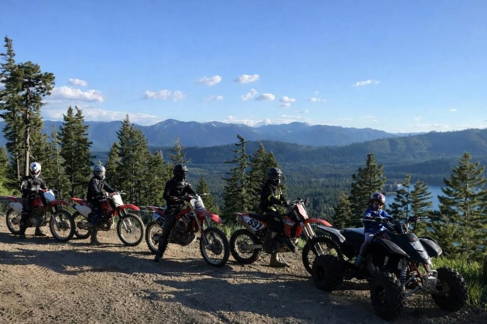 Day, People, Natural landscape, Mountain view, group of guests