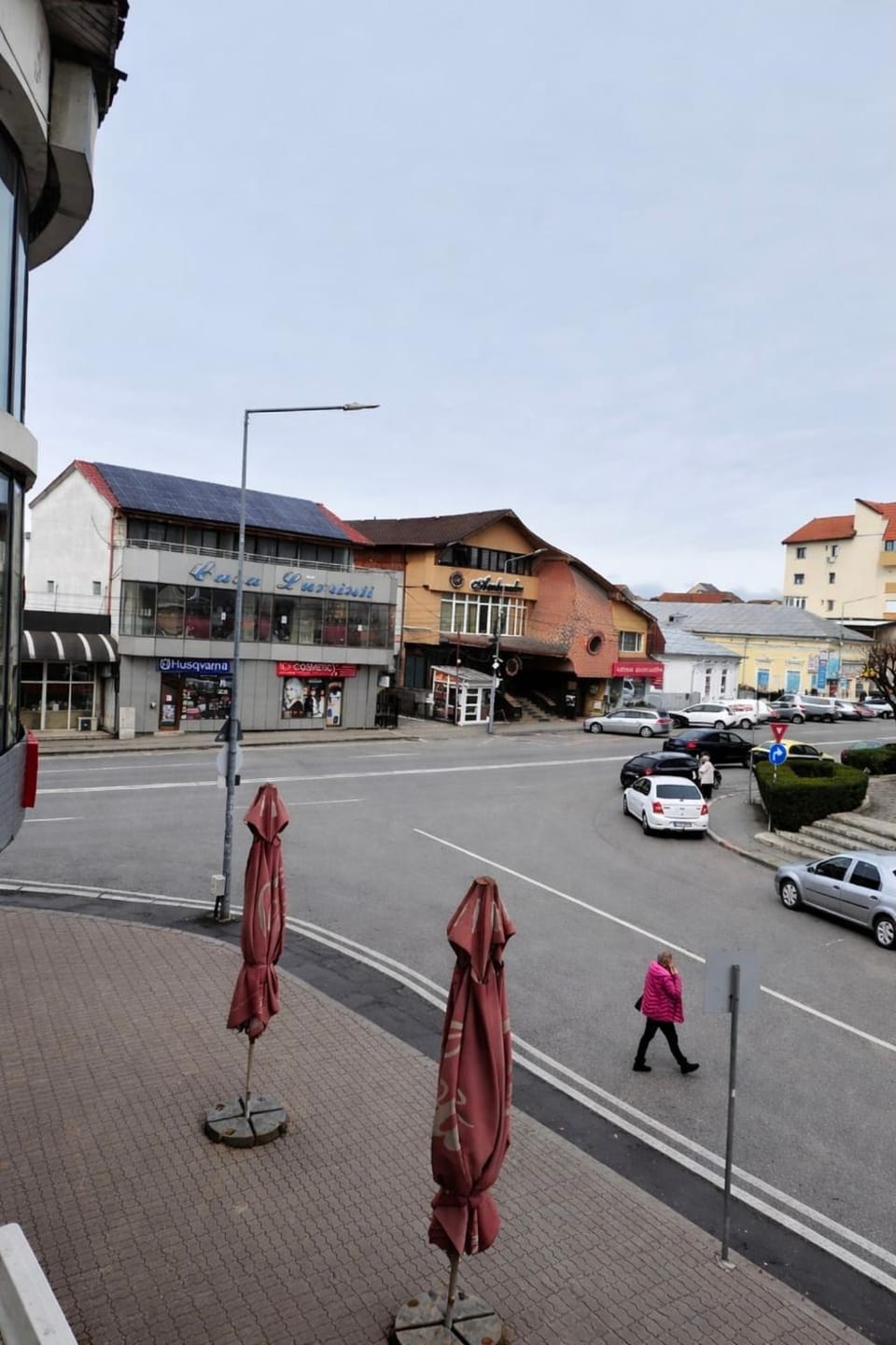 City view, Street view