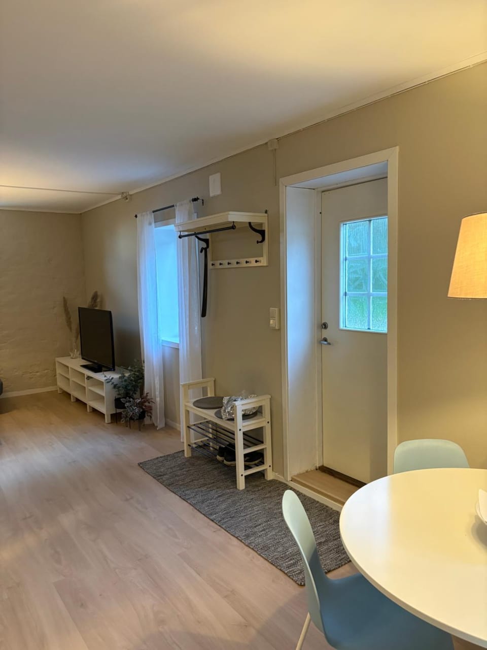 TV and multimedia, Dining area
