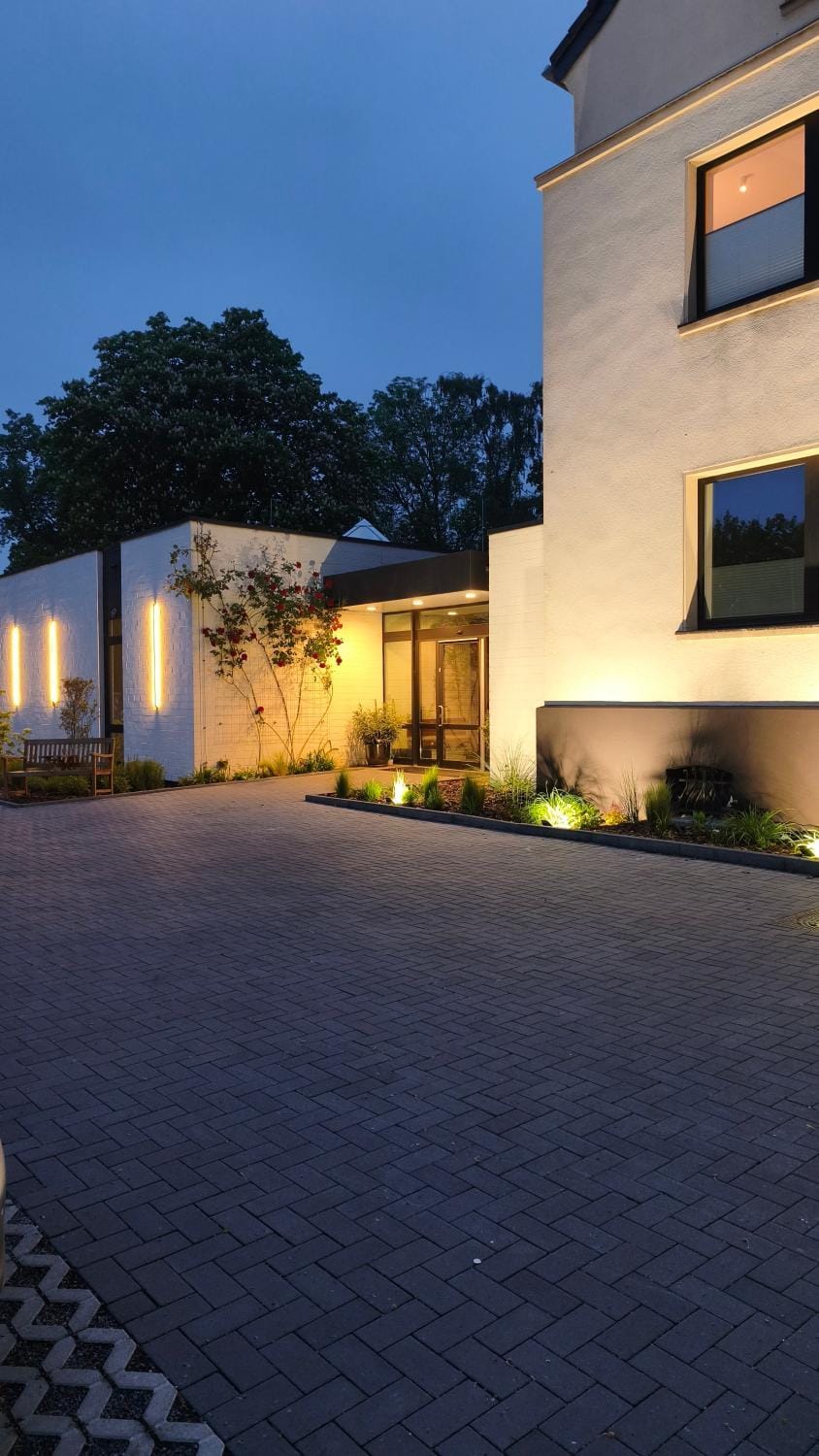 Property building, Night