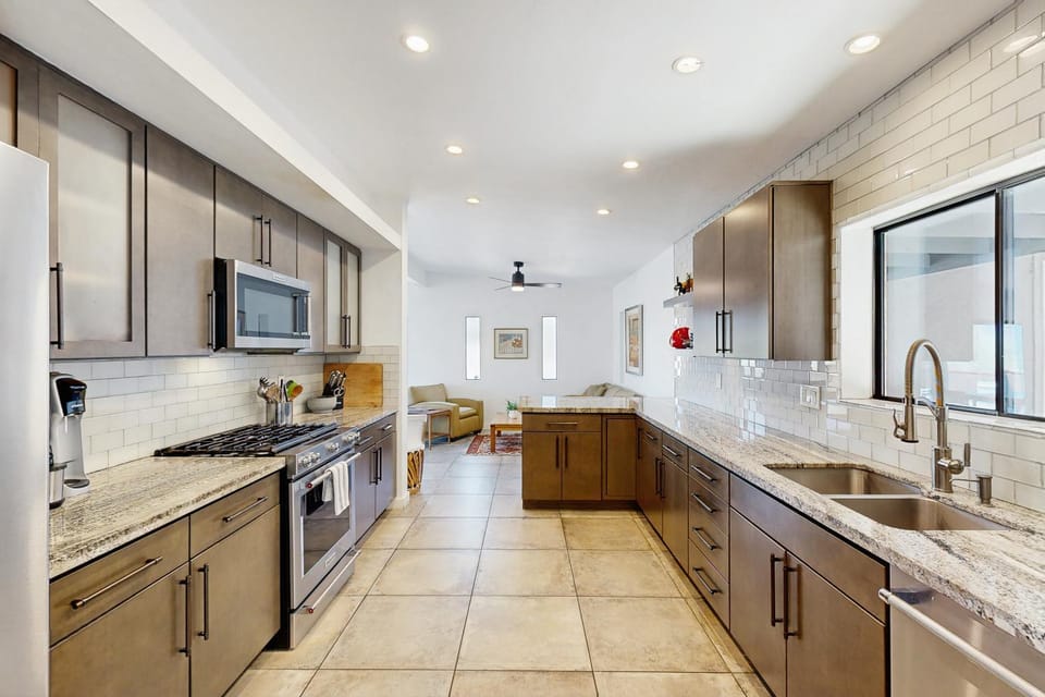 Serenity Awaits House in Catalina Foothills