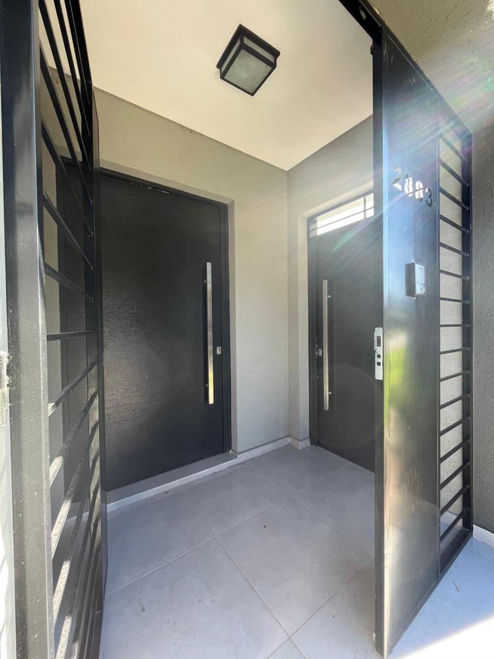 Facade/entrance