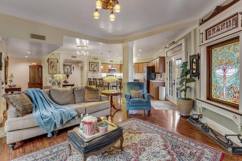 Historic Guard House House in Catalina Foothills