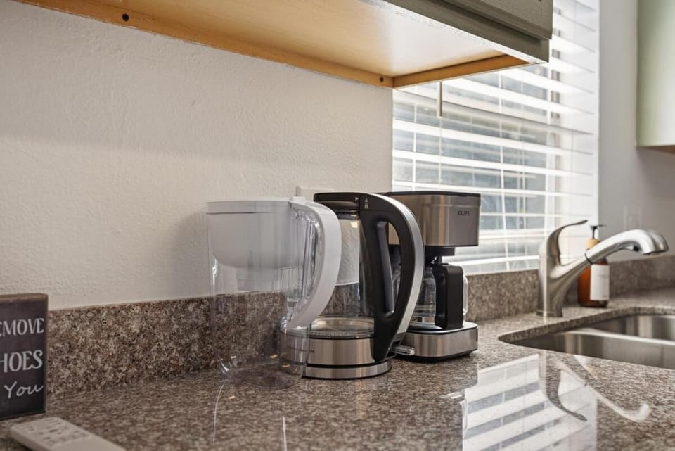 Houston Heights Loft Gold Yard Pet-Friendly BBQ House in Houston