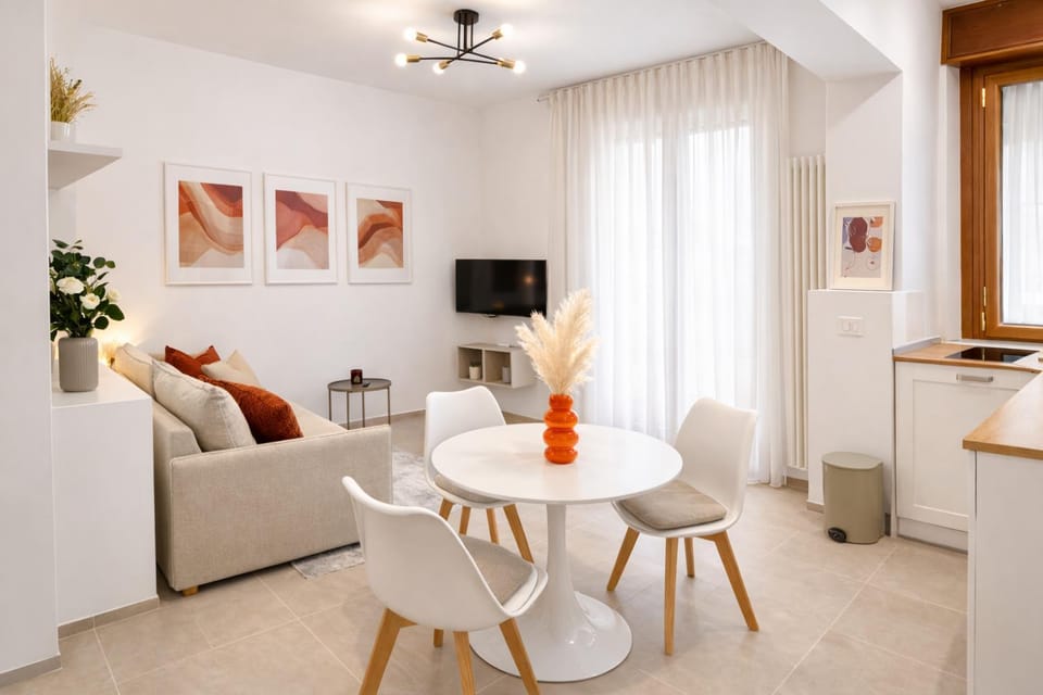Communal lounge/ TV room, TV and multimedia, Living room