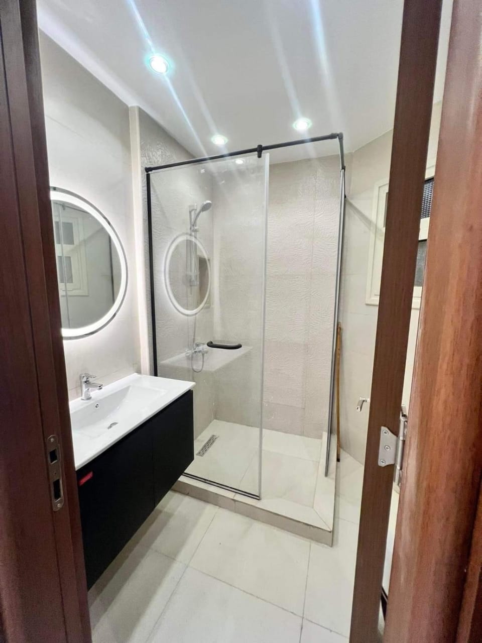 شقه فندقيه بالقاهره المهندسين Apartment in Egypt