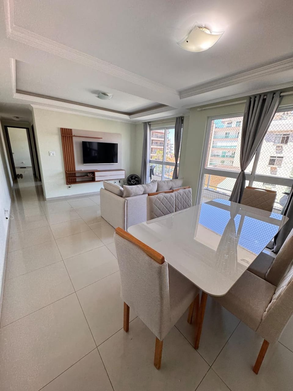 Apartamento Cabo Frio Completo, no Braga, 5 min da Praia do Forte - Wi-Fi - Garagem Apartment in Cabo Frio