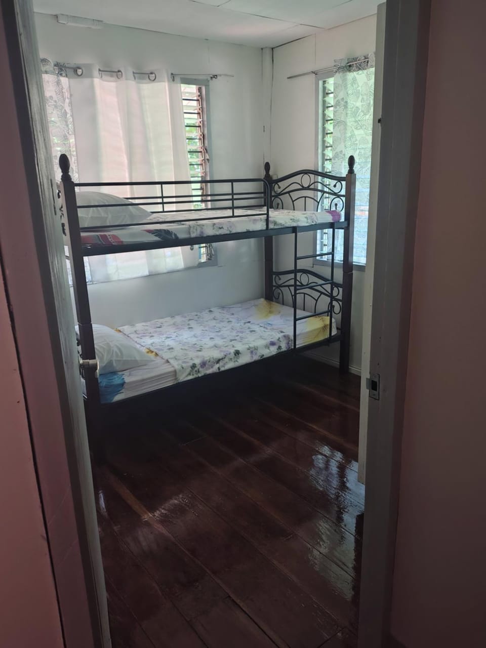 Photo of the whole room, bunk bed