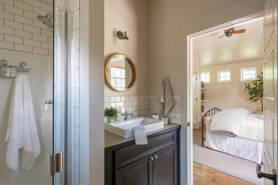 Cozy Loft Near Downtown Bozeman Apartment in Bozeman