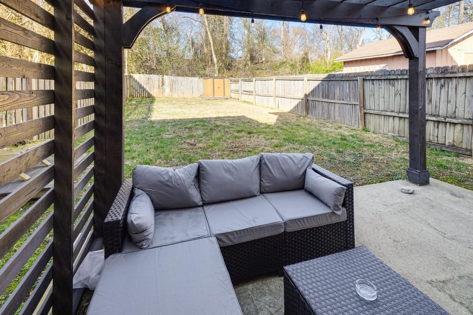Retro Disco Haven Near Downtown Nash! House in Nashville