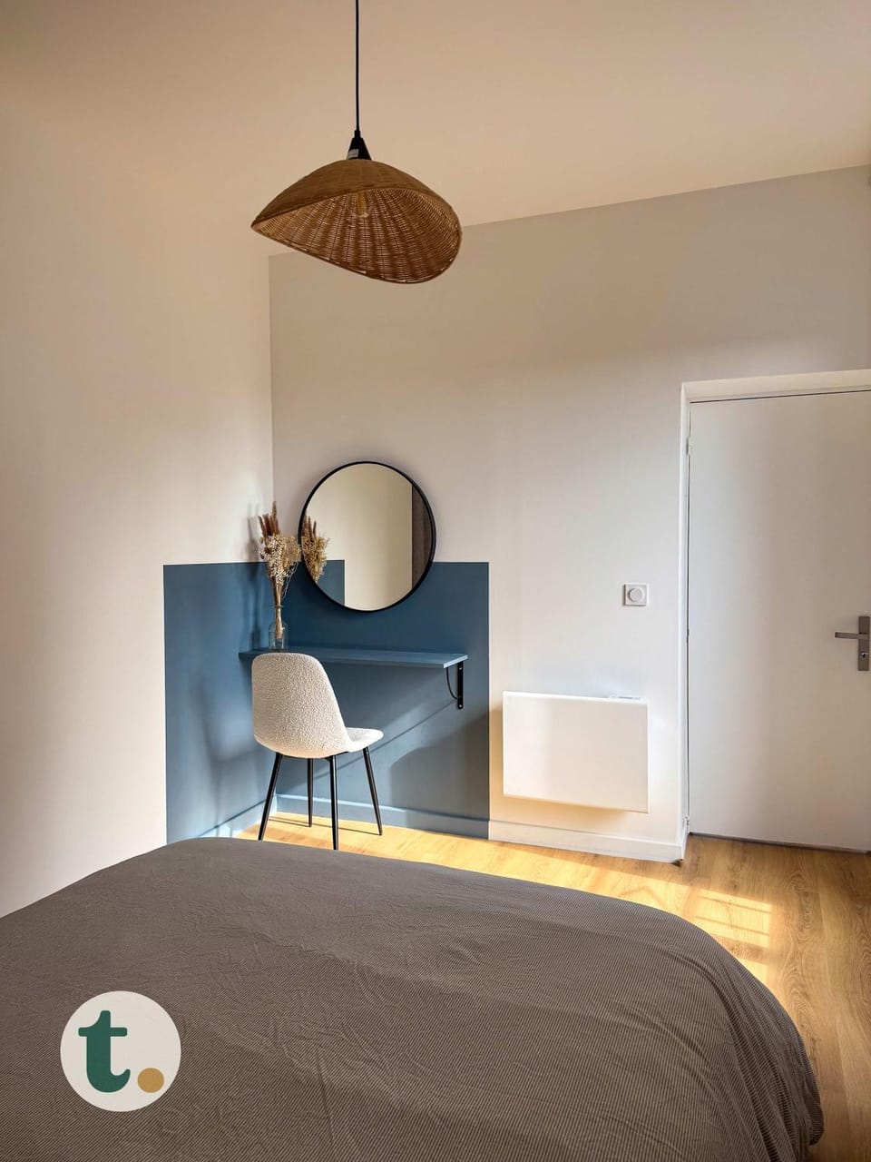 Bed, Bedroom