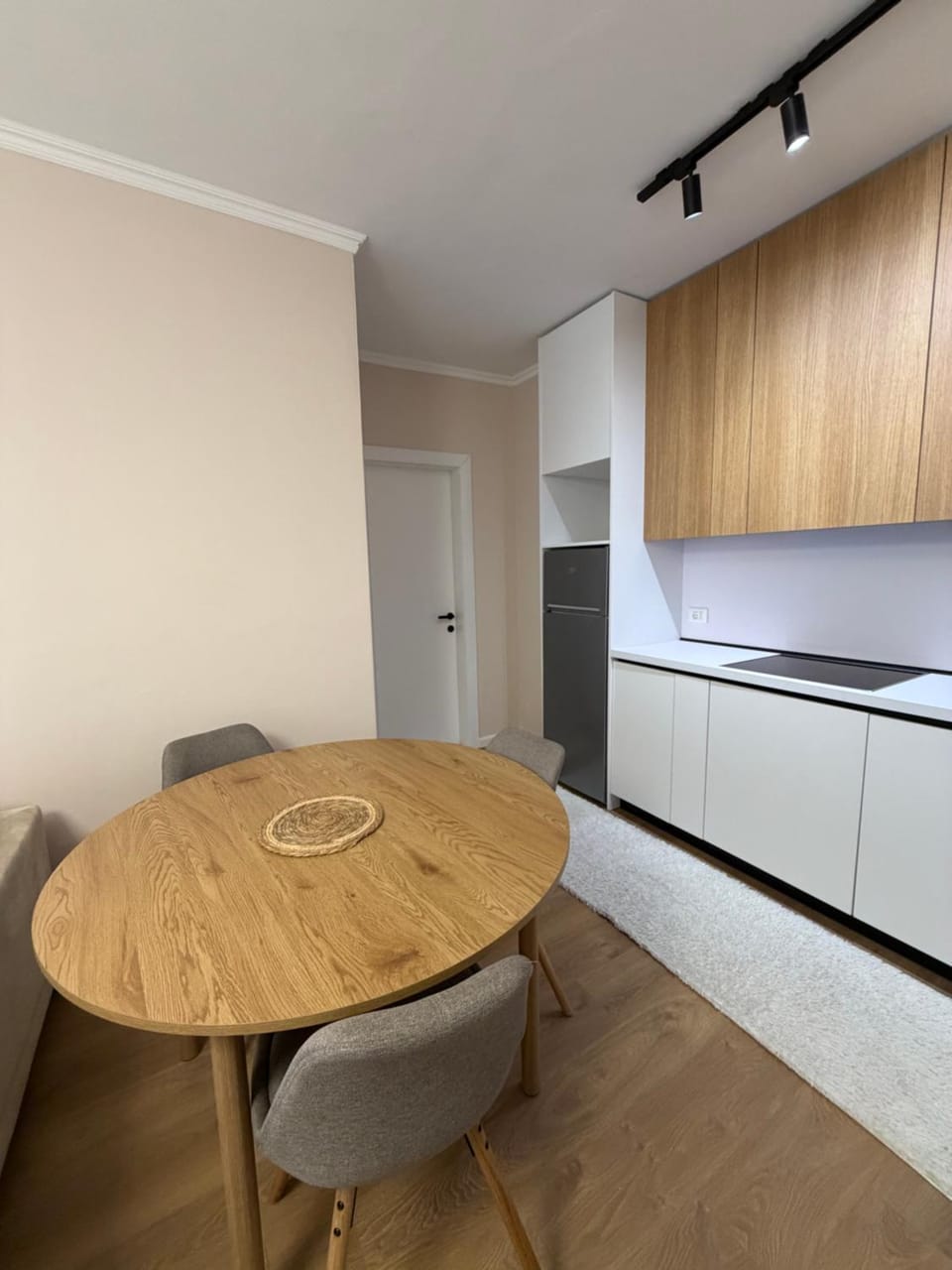 Luxury near complex Delijorgji Apartment in Tirana