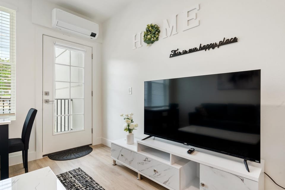 Stylish 1st-Floor Suite Near Convention Center, #105 Apartment in Hot Springs