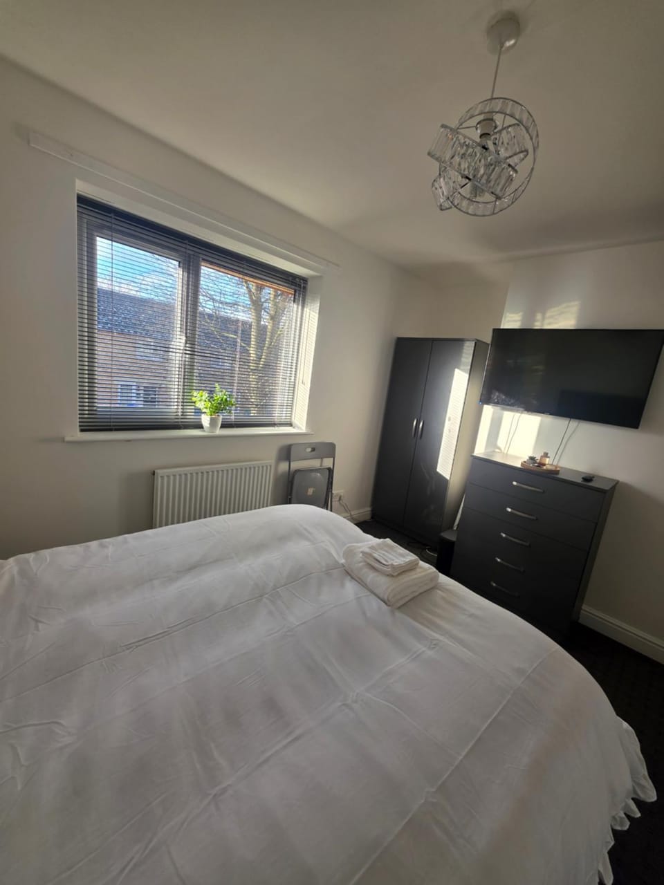 Private Cosy Double Bedroom, extremely close to city centre Apartment in Manchester
