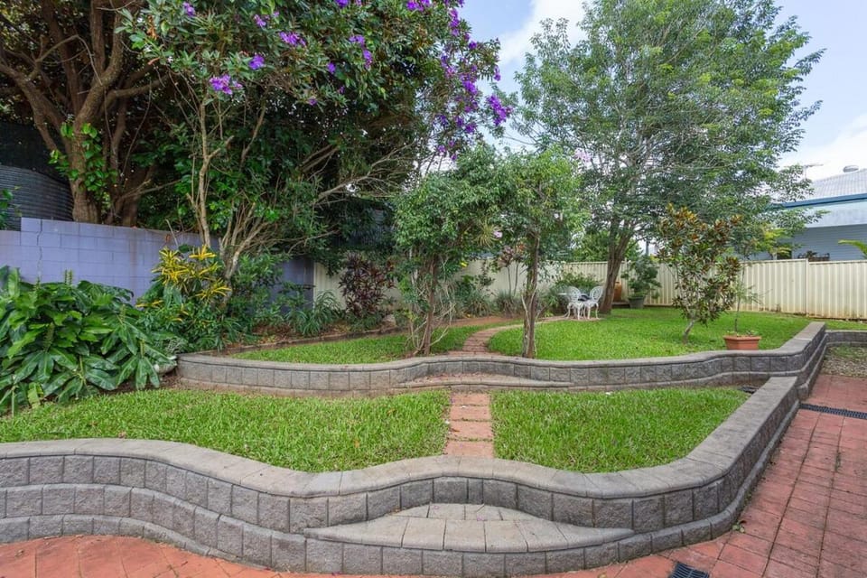 Rest House Yungaburra village Pets welcome House in Yungaburra