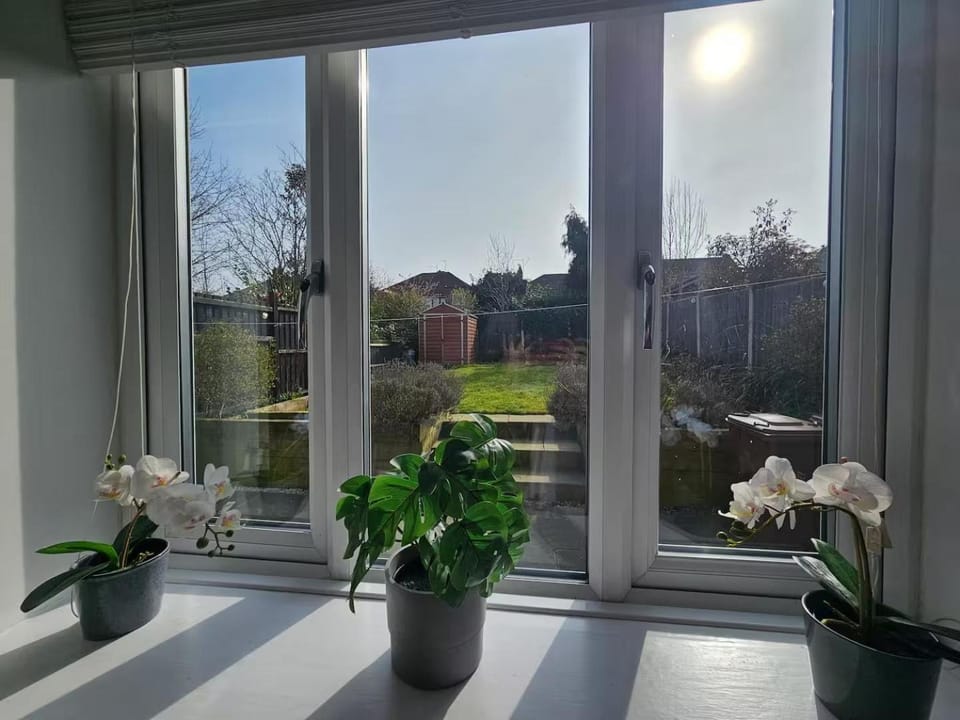 4BR House, Derby, Contractors, Relocators House in Derby